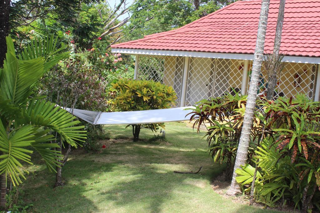 Villa Loyola Ocho Rios Buitenkant foto